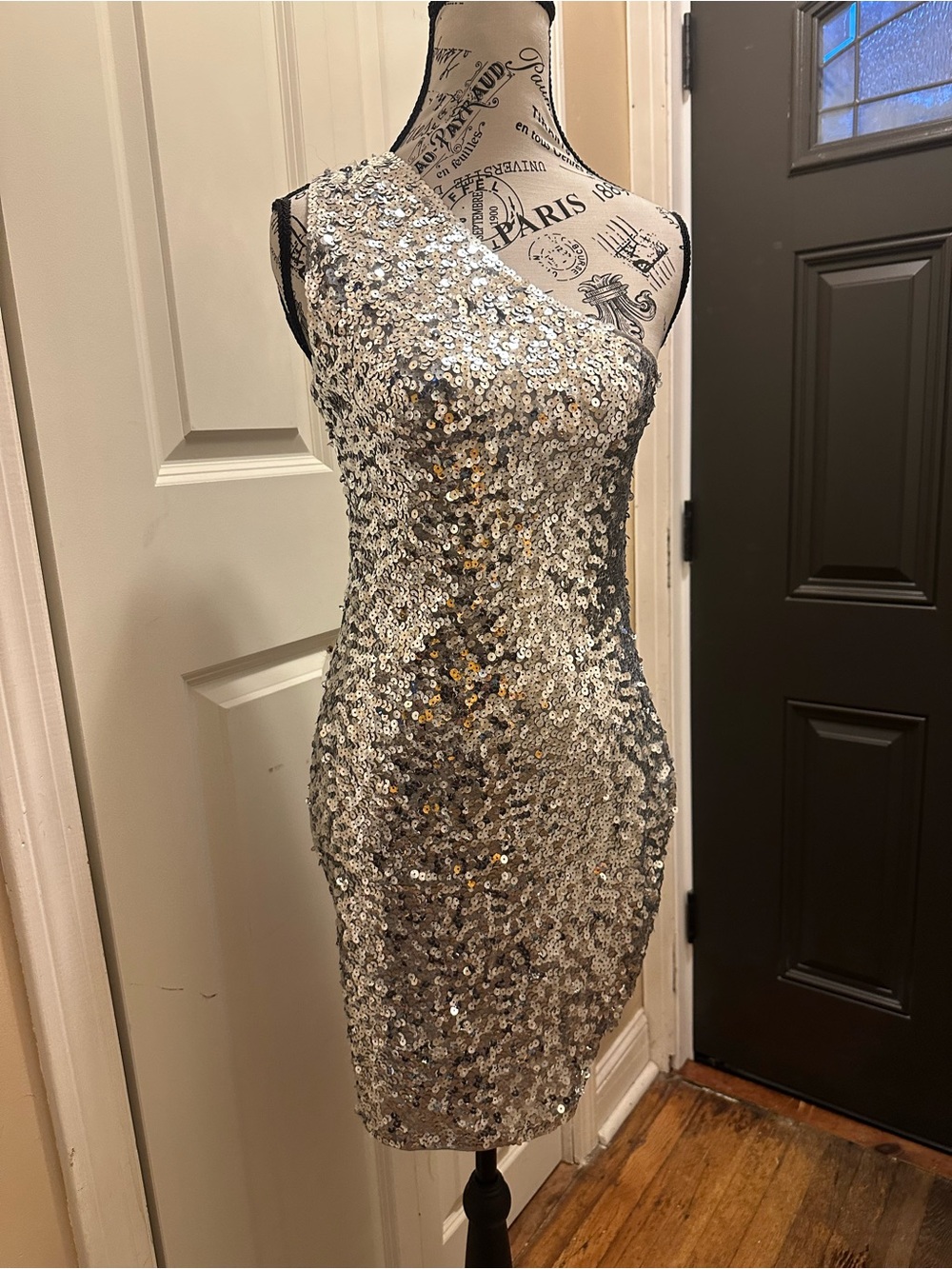 Anna Kaci Women’s Medium Silver Sequin One Shoulder Bodycon Mini Dress